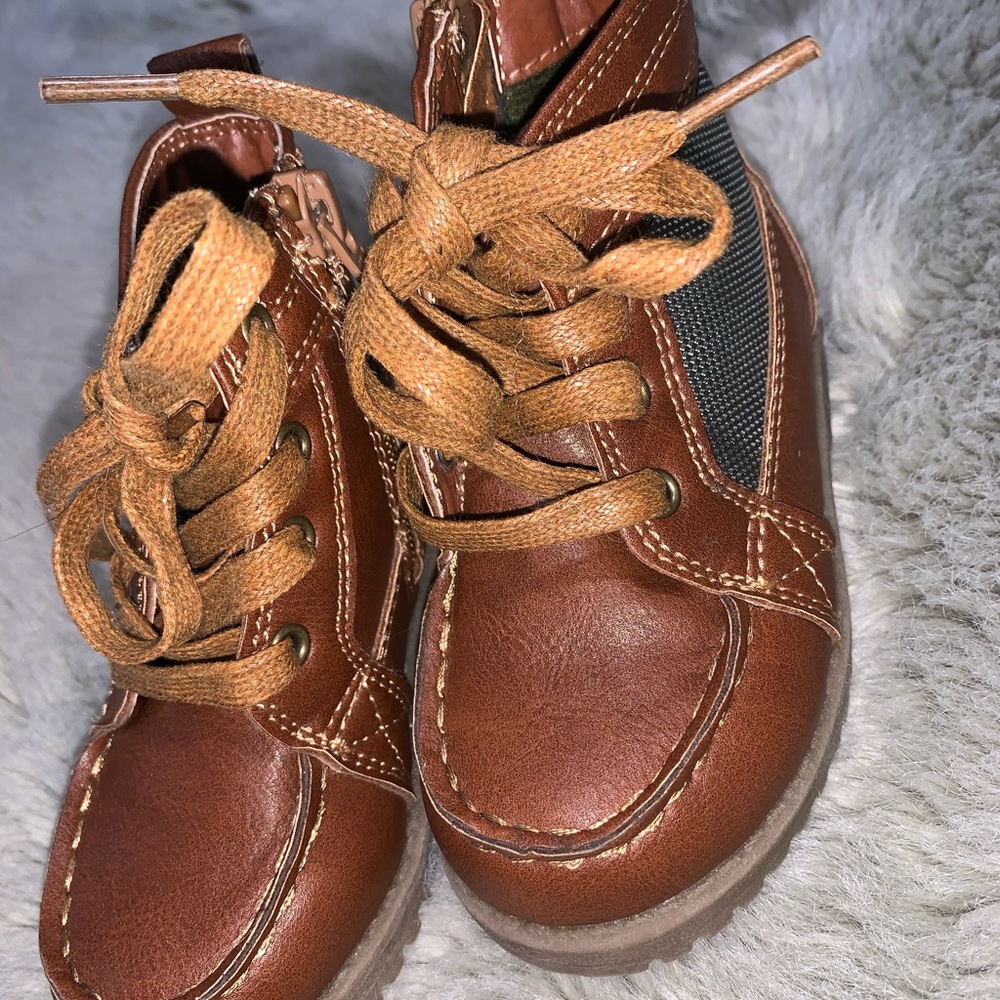 Kids boots